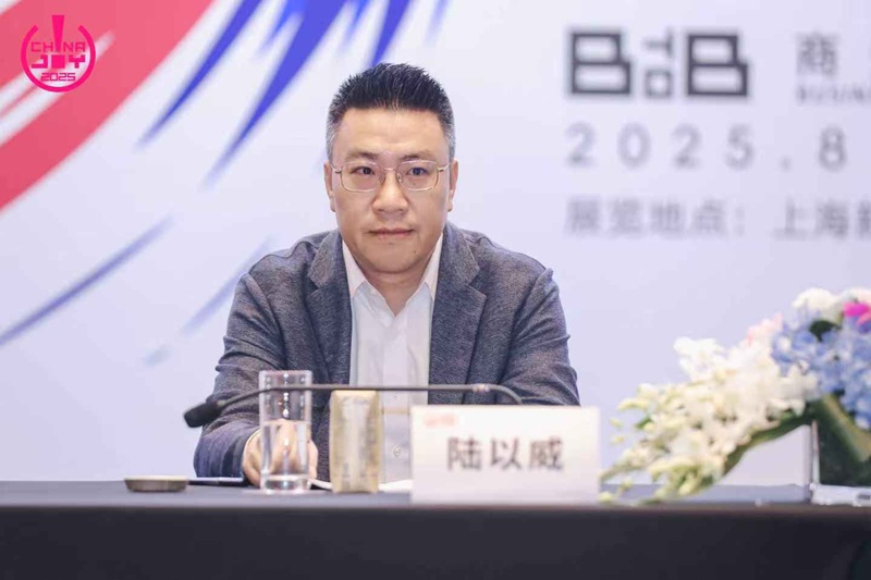 上海市委宣传部网络出版处处长 陆以威.jpg